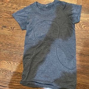 LULULEMON swiftly tech in grey